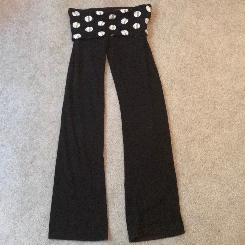 PINK small yoga pants (so comfy)